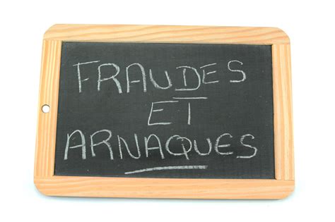 liste des arnaqueurs sur internet.